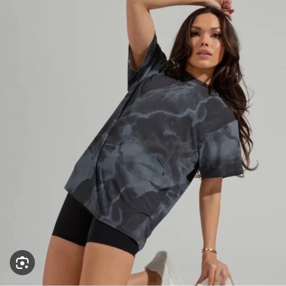 BuffBunny Black and Gray Tie-Dye Top